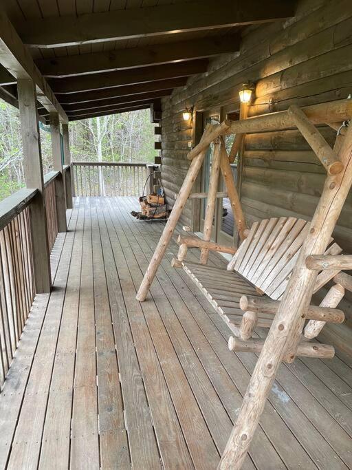 Peace By The Lake Sevierville Exterior photo